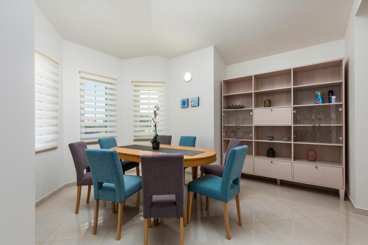 Villas In