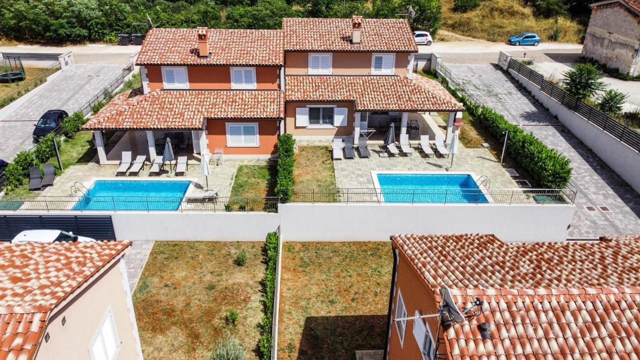 Villas In *